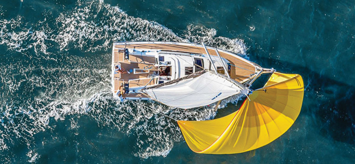 voilier-dufour-37-nouveaute-a-vendre-chez-votre-concessionnaire-dufour-sur-la-cote-d'azur-lagence-tenor-yachts-a-hyeres