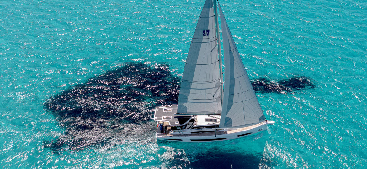 voilier-dufour-48-disponible-chez-votre-concessionnaire-dufour-dans-le-sud-de-la-france-tenor-yachts-a-hyeres-et-golf-de-saint-tropez